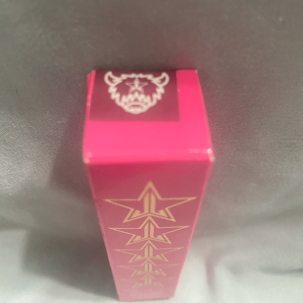Velour liquid lip limited edition shade Yak